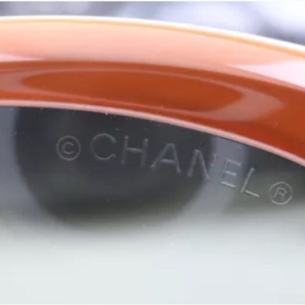 CHANEL Sunglasses-Brown Frame Black Camellia on arms-EUC COA & Chanel box - Picture 5 of 12